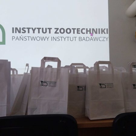 Seminarium naukowe na temat „Nowoczesnych technik w określeniu dobrostanu zwierząt objętych programem ochrony zasobów genetycznych”, w Zespole Szkół Centrum Kształcenia Rolniczego w Nowosielcach oraz Zakładzie Doświadczalnym Instytutu Zootechniki PIB w Odrzechowej.